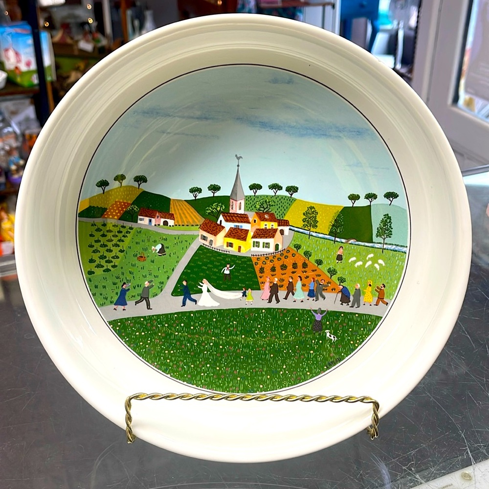 Villeroy & Boch wedding scene serving bowl